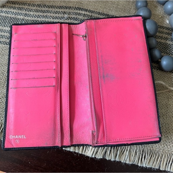 “CHANNEL” 💯 Authentic Combon line Lambskin long bifold wallet - Picture 12 of 16